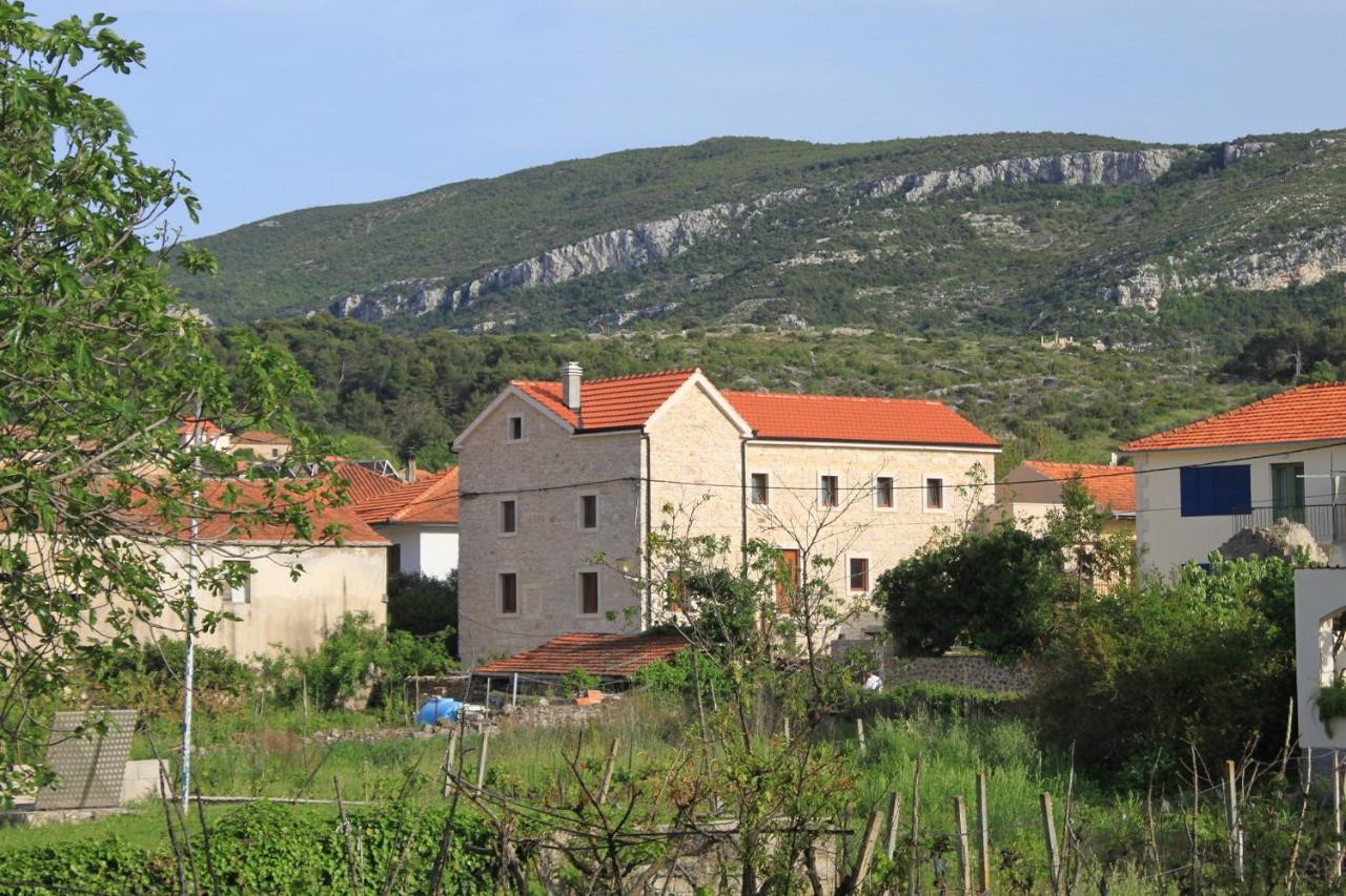 Apartments With A Parking Space Jelsa, Hvar - 8713 Exterior photo